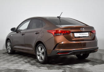 Подержанный автомобиль Hyundai Solaris Sedan 2021 года (7 фото)