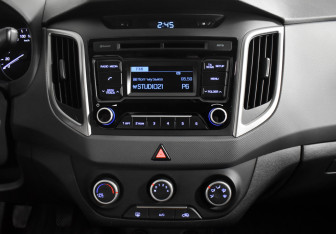 Подержанный автомобиль Hyundai Creta 2017 года (16 фото)