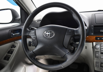Подержанный автомобиль Toyota Avensis Sedan 2007 года (14 фото)