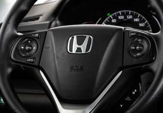 Подержанный автомобиль Honda CR-V 2012 года (11 фото)