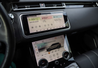 Подержанный автомобиль Land Rover Range Rover Velar 2017 года (16 фото)