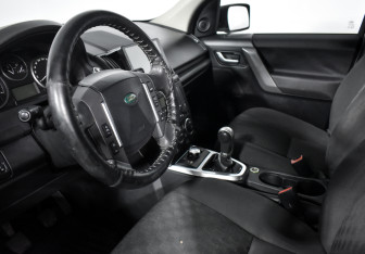 Подержанный автомобиль Land Rover Freelander 2007 года (9 фото)