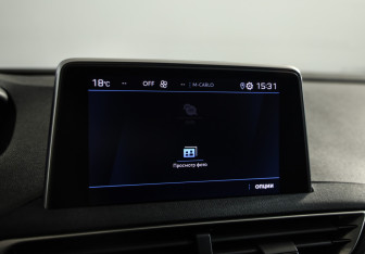 Подержанный автомобиль Peugeot 3008 2019 года (13 фото)