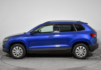 Подержанный автомобиль Skoda Karoq 2021 года (8 фото)