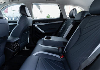 Новый Geely Atlas 2024 (9 фото)