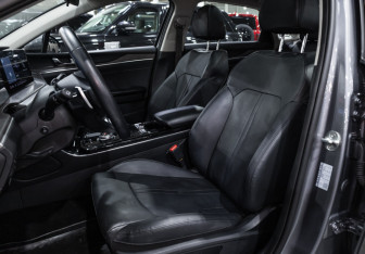 Подержанный автомобиль Kia K5 2023 года (24 фото)