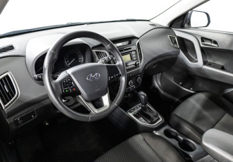 Подержанный автомобиль Hyundai Creta 2019 года (11 фото)
