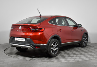 Подержанный автомобиль Renault Arkana 2021 года (5 фото)