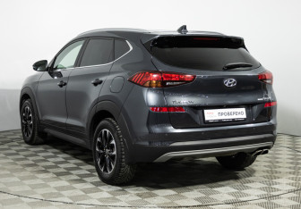 Подержанный автомобиль Hyundai Tucson 2020 года (7 фото)