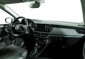 Подержанный автомобиль Skoda Rapid Liftback 2020 года (9 фото)