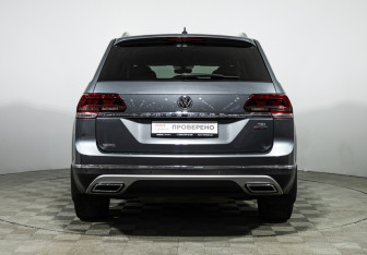 Подержанный автомобиль Volkswagen Teramont 2018 года (6 фото)