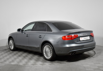 Подержанный автомобиль Audi A4 Sedan 2015 года (7 фото)