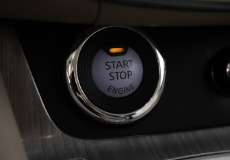 Подержанный автомобиль Nissan Murano Suv 2019 года (16 фото)