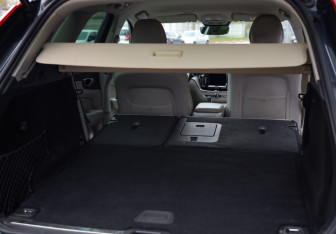 Подержанный автомобиль Volvo XC60 2021 года (30 фото)