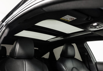 Подержанный автомобиль Toyota Avalon 2022 года (25 фото)