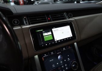 Подержанный автомобиль Land Rover Range Rover 2019 года (18 фото)