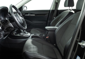 Подержанный автомобиль Kia Seltos 2021 года (15 фото)