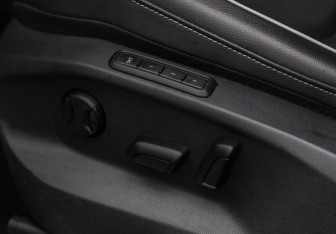 Подержанный автомобиль Volkswagen Tiguan 2021 года (25 фото)