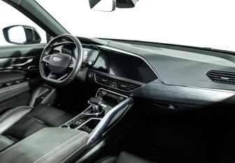 Подержанный автомобиль Geely Tugella 2023 года (9 фото)