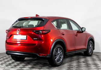 Подержанный автомобиль Mazda CX-5 2018 года (5 фото)