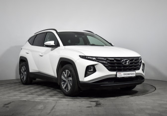 Подержанный автомобиль Hyundai Tucson 2023 года (3 фото)