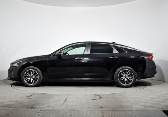 Подержанный автомобиль Kia K5 2021 года (8 фото)