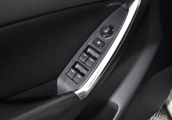 Подержанный автомобиль Mazda CX-5 2016 года (10 фото)