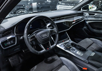Подержанный автомобиль Audi A6 Wagon 2019 года (13 фото)
