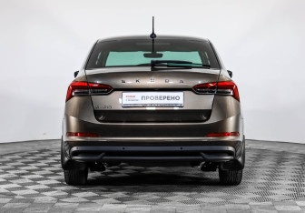 Подержанный автомобиль Skoda Rapid Liftback 2021 года (6 фото)