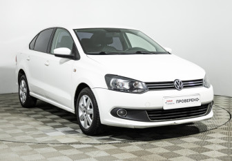 Подержанный автомобиль Volkswagen Polo Sedan 2012 года (3 фото)