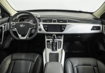 Подержанный автомобиль Geely Atlas 2021 года (10 фото)