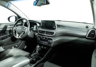 Подержанный автомобиль Hyundai Tucson 2019 года (9 фото)