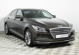 Подержанный автомобиль Hyundai Genesis 2015 года (3 фото)