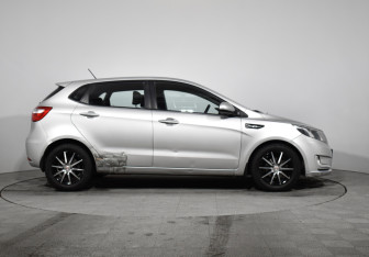 Подержанный автомобиль Kia Rio Hatchback 2014 года (4 фото)