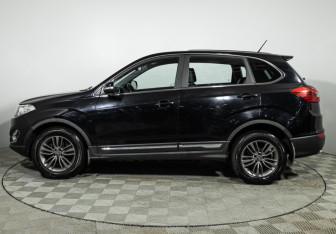 Подержанный автомобиль Chery Tiggo 5 2015 года (8 фото)