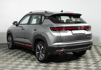 Подержанный автомобиль Changan CS35PLUS 2024 года (7 фото)