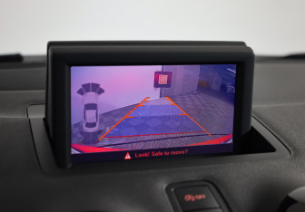 Подержанный автомобиль Audi A1 2013 года (15 фото)