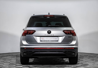 Подержанный автомобиль Volkswagen Tiguan 2021 года (6 фото)