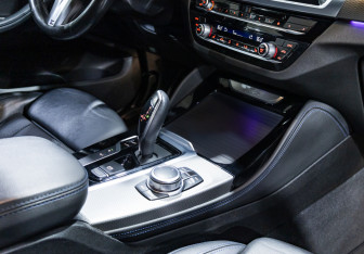 Подержанный автомобиль BMW X4 2019 года (21 фото)