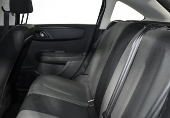 Подержанный автомобиль Citroen C4 Hatchback 2009 года (12 фото)