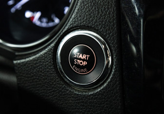 Подержанный автомобиль Nissan X-Trail 2017 года (19 фото)