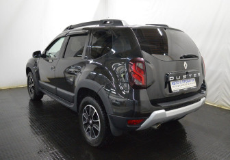 Подержанный автомобиль Renault Duster 2020 года (7 фото)