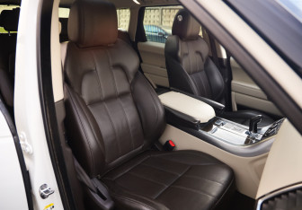 Подержанный автомобиль Land Rover Range Rover Sport 2017 года (31 фото)