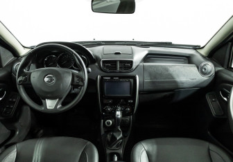 Подержанный автомобиль Nissan Terrano 2018 года (13 фото)