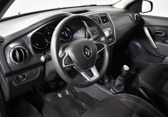 Подержанный автомобиль Renault Logan Sedan 2021 года (9 фото)