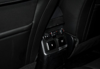 Подержанный автомобиль Ford Explorer 2018 года (25 фото)