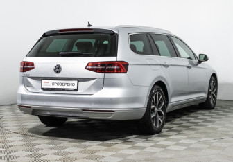 Подержанный автомобиль Volkswagen Passat Wagon 2017 года (5 фото)