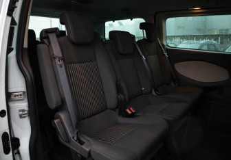 Подержанный автомобиль Ford Tourneo Custom 2014 года (14 фото)