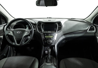 Подержанный автомобиль Hyundai Santa Fe 2015 года (13 фото)