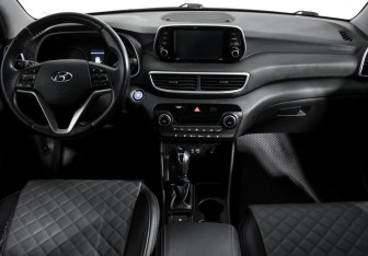 Подержанный автомобиль Hyundai Tucson 2019 года (15 фото)